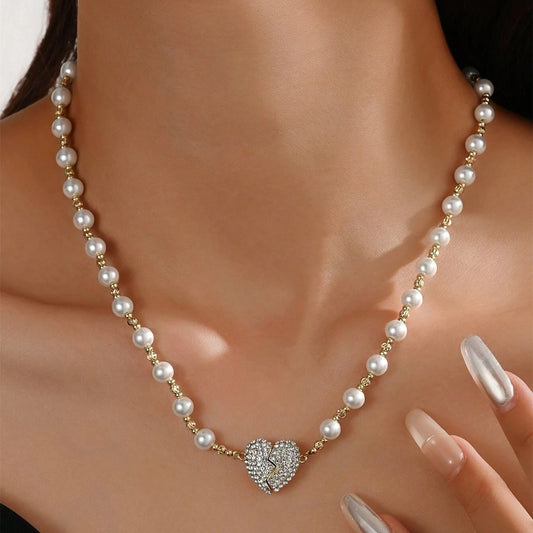 2024 New Magnetic Pearl Heart Necklace